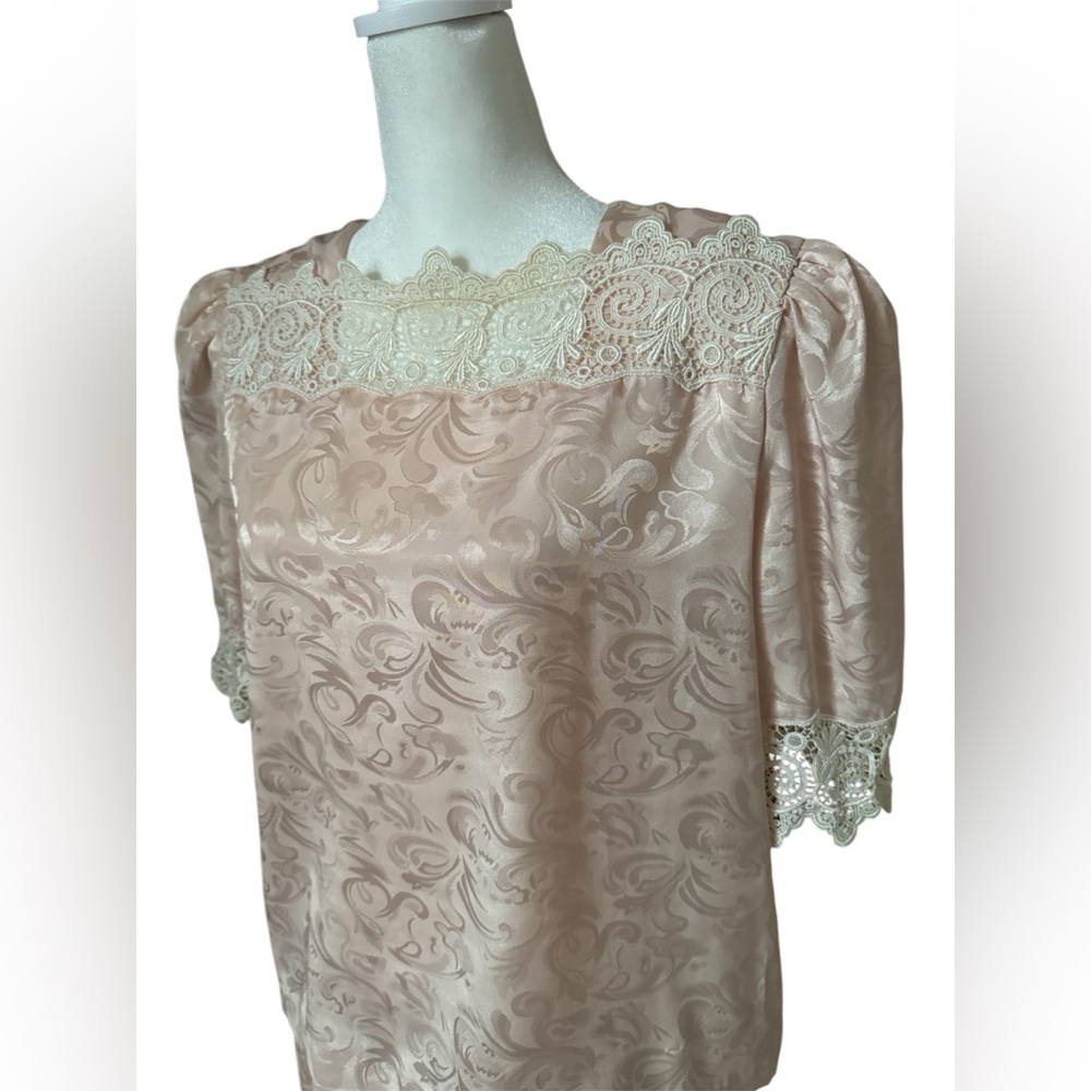 Vintage Lizzy & Johnny Tiered Lace Trim Dress - Picture 2 of 9